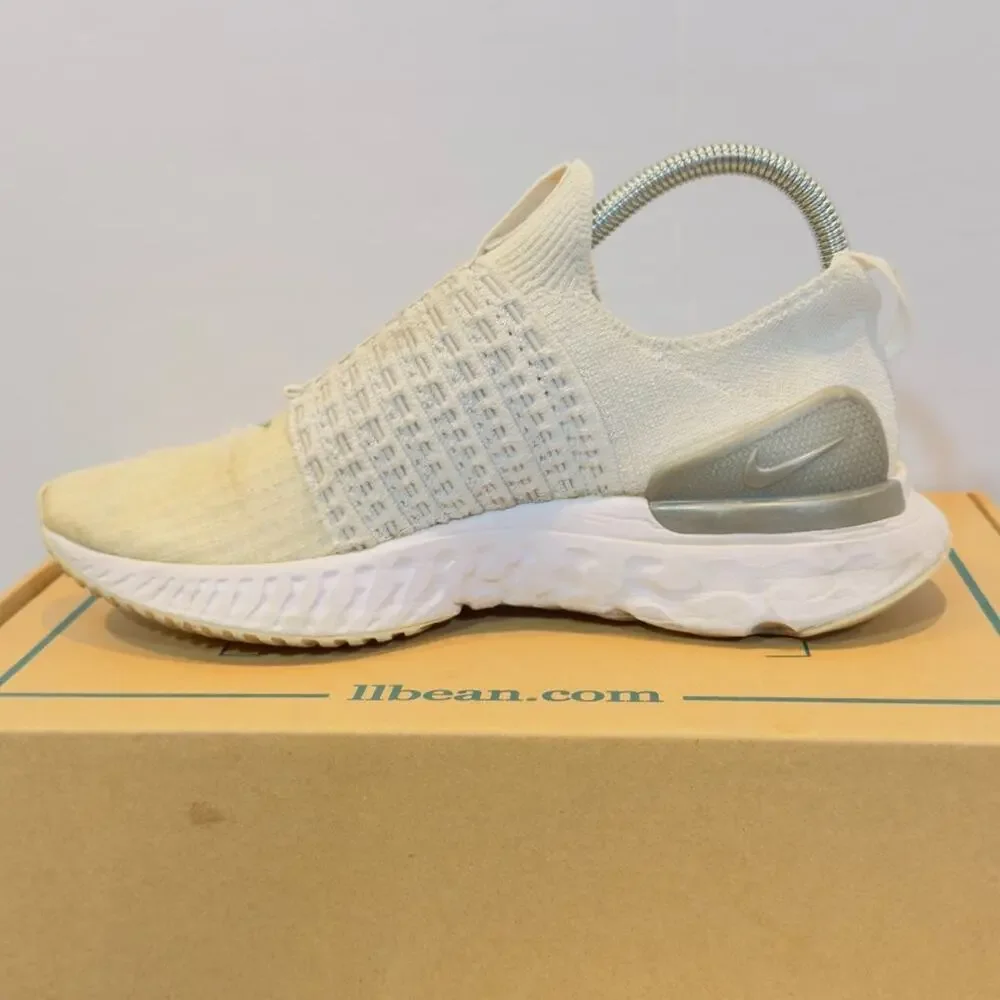 Nike React Phantom Run Flyknit 2 Womens Size 9 Running Shoes Cushioned Sneakers